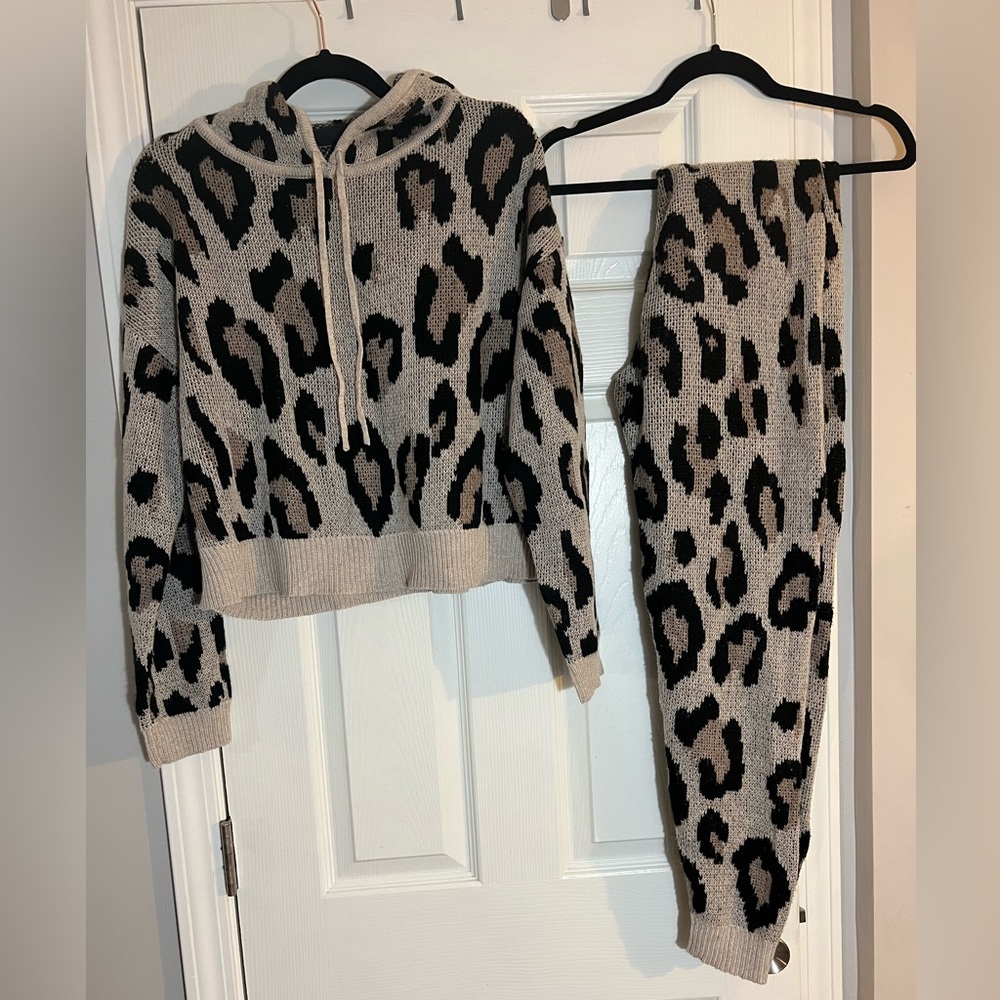 Vici Dolls Cheetah matching lounge set